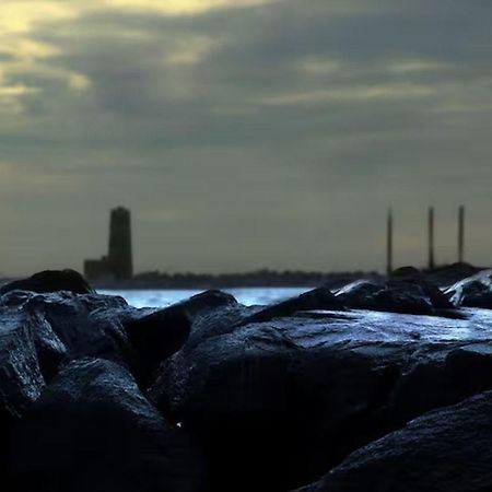 Appartamento Esclusivo Sulla Spiaggia - 10 Minuti Dall'Aeroporto Fiumicino Exterior foto