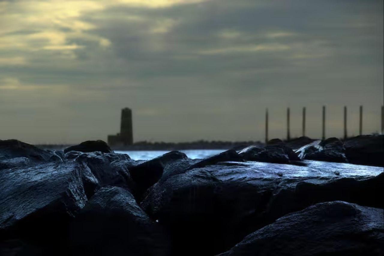 Appartamento Esclusivo Sulla Spiaggia - 10 Minuti Dall'Aeroporto Fiumicino Exterior foto